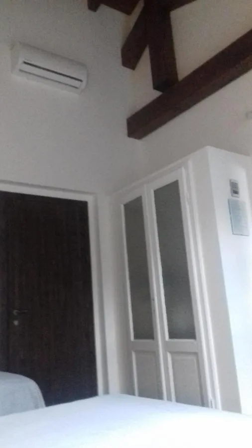 Bed & Breakfast b&b cascina la cinciallegra Oggiono